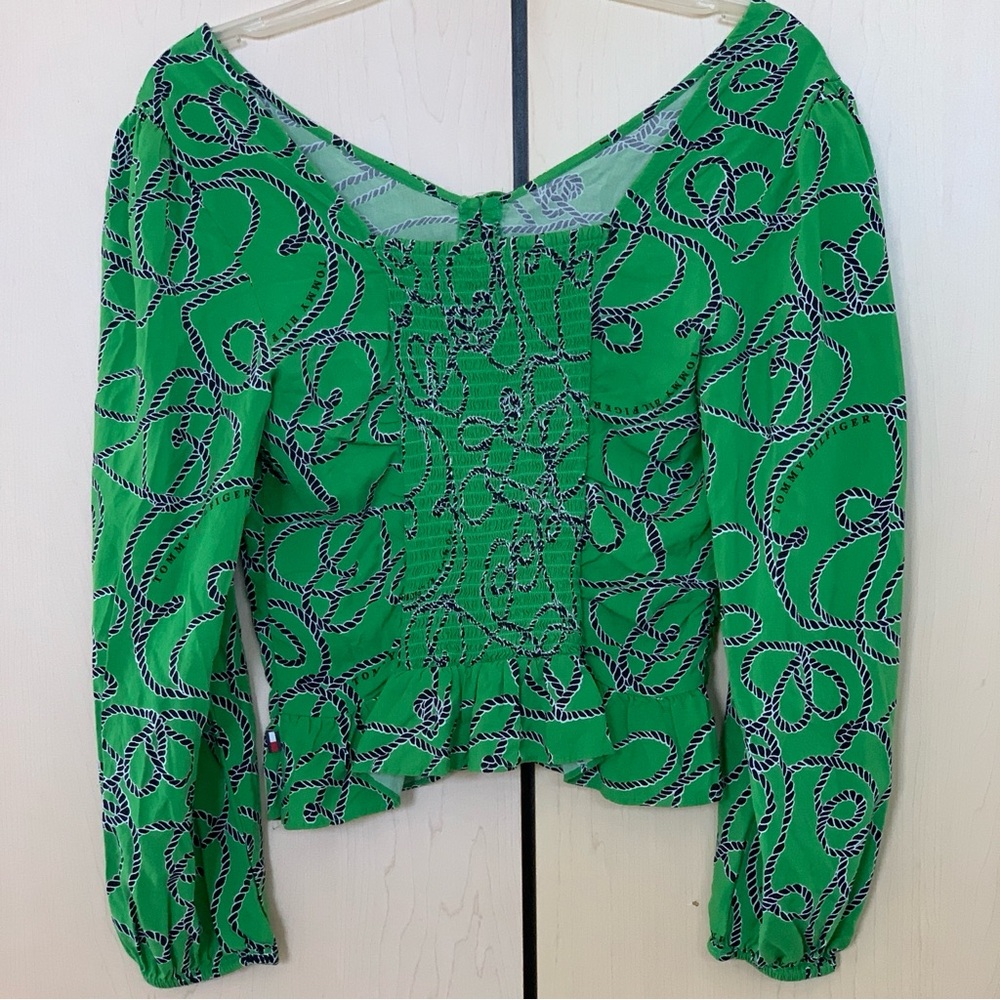 Tommy Hilfiger Top Women's Long Sleeve V Neck Smocked Back Crop‎ Green Size S - Picture 2 of 16